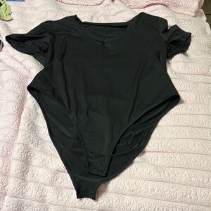 SHEIN Classic Black V-Neck Bodysuit